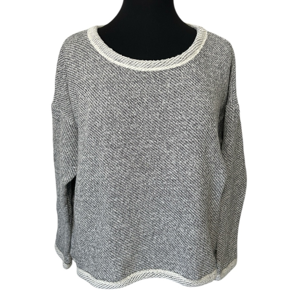 Eileen Fisher Gray‎ and White Size Large textured weave organic cotton sweater.